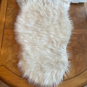 SMALL WHITE Fur Throw/ Decor!